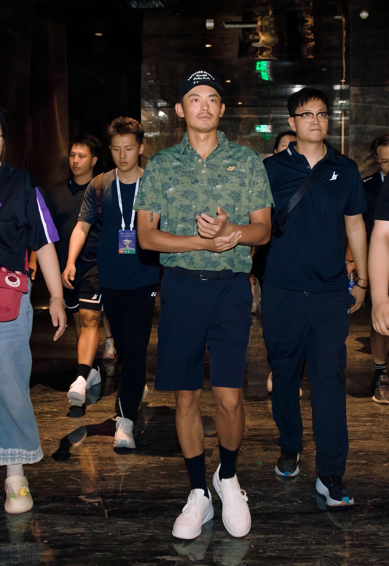 韩国羽毛球队轻取印度羽毛球队，林丹惊艳世界